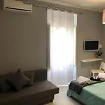 Belvedere Partenopeo לינה וארוחת בוקר 3*